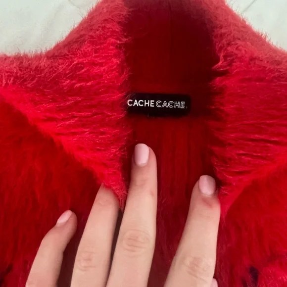 Cache Sweater - Picture 3 of 3